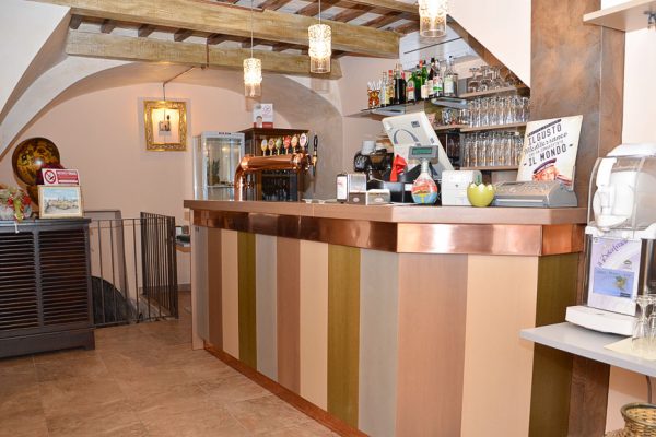 Pizzeria Belmondo - Bozzi Arredi