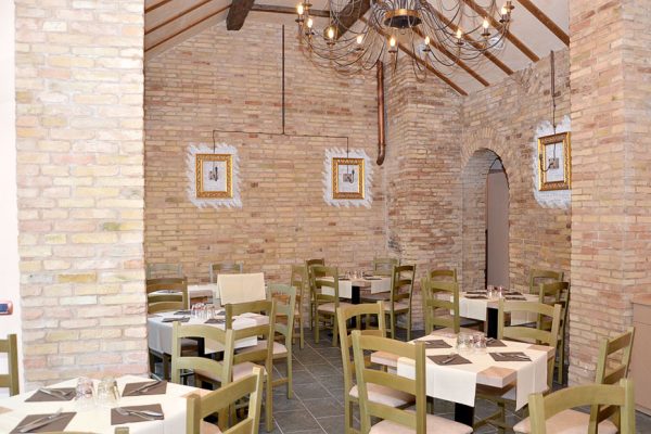 Pizzeria Belmondo - Bozzi Arredi